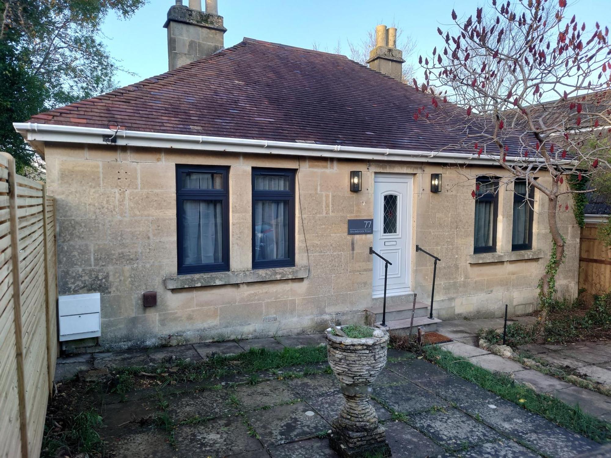 Newly Renovated 2-Bed Bungalow Bath Esterno foto